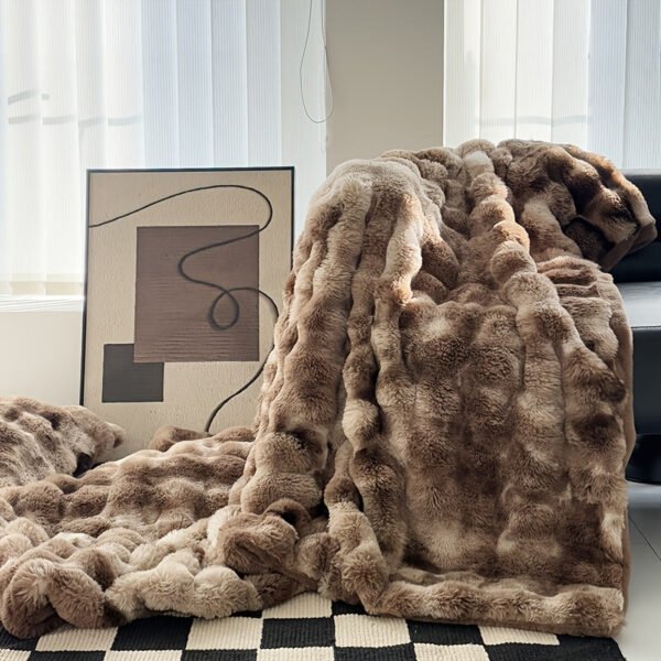A Synthetic Rabbit Fur Blanket, Featuring Tie Dye Colors And Soft, Warm Bubble Fleece, Suitable For Bedrooms, Guest Rooms, Living Rooms, Student Dorms, Car Sofas, And Travel. This Versatile Blanket Is Perfect For All Seasons.
