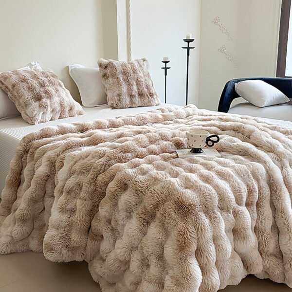 A Synthetic Rabbit Fur Blanket, Featuring Tie Dye Colors And Soft, Warm Bubble Fleece, Suitable For Bedrooms, Guest Rooms, Living Rooms, Student Dorms, Car Sofas, And Travel. This Versatile Blanket Is Perfect For All Seasons.