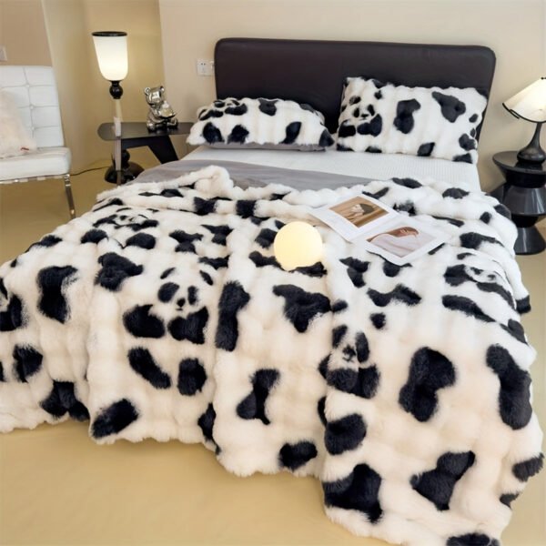 Plush Velvet Bubble Print Comfortable Multifunctional Blanket, Luxurious Soft And Warm, All Weather Suitable For Sofa, Bed, Office And Travel Fashion Room Etc., Versatile Blanket, Bed Cover, Contemporary Design, Stylish Throw, Highquality Material