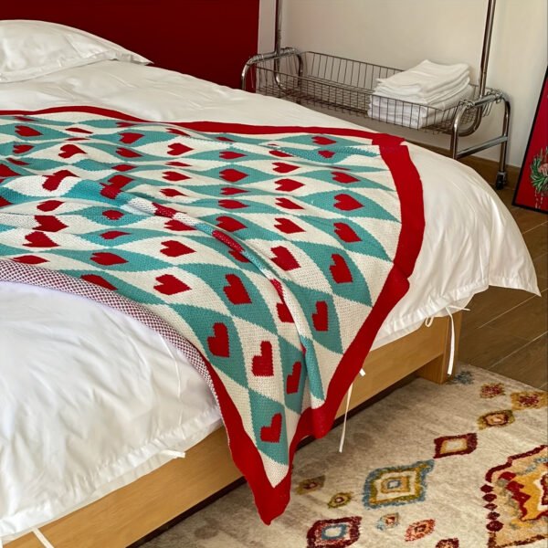 French Style Geometric Love Heart Pattern Knit Blanket Tear Resistant, All Season Multipurpose Acrylic Throw For Living Room, Office Nap, Air Conditioning Ideal Christmas, Valentine'S, Year Gift