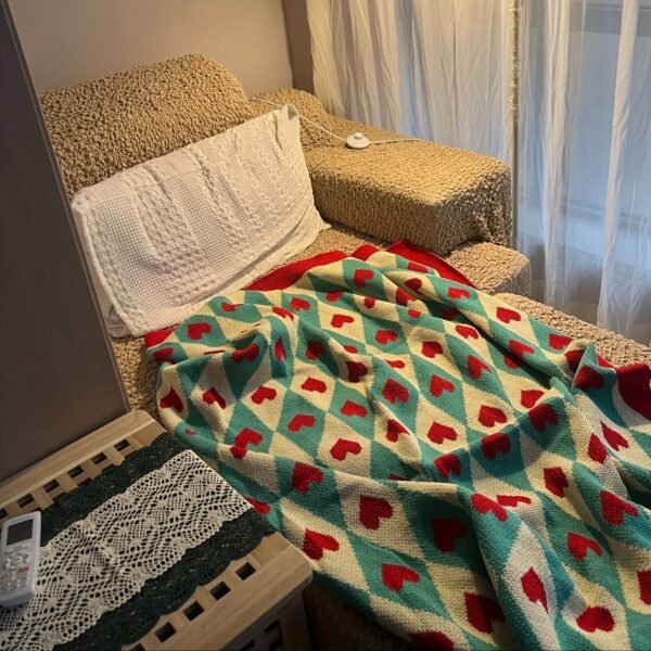 French Style Geometric Love Heart Pattern Knit Blanket Tear Resistant, All Season Multipurpose Acrylic Throw For Living Room, Office Nap, Air Conditioning Ideal Christmas, Valentine'S, Year Gift