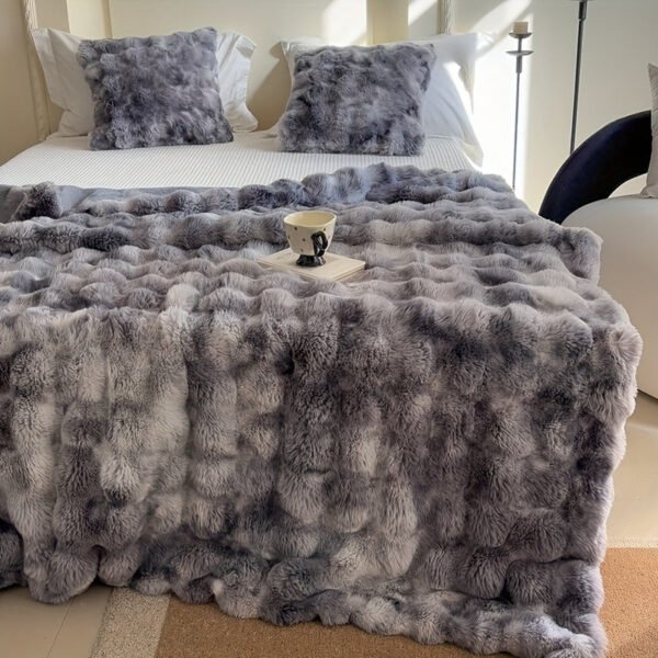 A Synthetic Rabbit Fur Blanket, Featuring Tie Dye Colors And Soft, Warm Bubble Fleece, Suitable For Bedrooms, Guest Rooms, Living Rooms, Student Dorms, Car Sofas, And Travel. This Versatile Blanket Is Perfect For All Seasons.