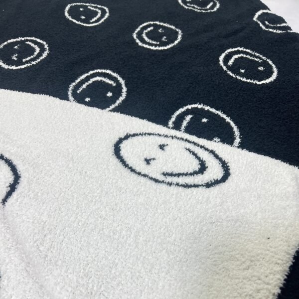 Colorful Smiling Face Blanket, Half Velvet Knitted Blanket, Sofa Nap Blanket, Office Nap Blanket, For Couch Sofa Office Bed Camping Travel, Multi Purpose Gift Blanket For All Season