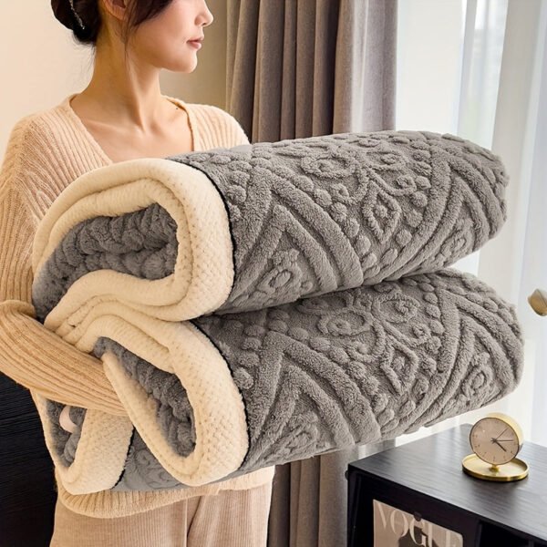 Piece Thick & Ultra Soft Flannel Throw Blanket Cozy, Fashion Design, Plush, Thick, Warm, Versatile, Perfect For Bed, Sofa, Travel Soft, Air Conditioning, Flannel, Blanket, Ideal Christmas Gift